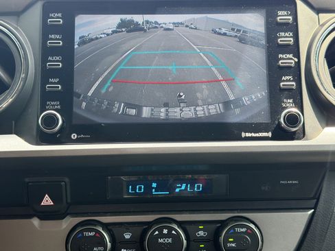 Used 2021 Toyota Tacoma SR5 RWD image 18