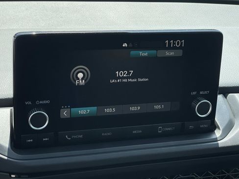 Certified 2025 Honda Accord SE image 7