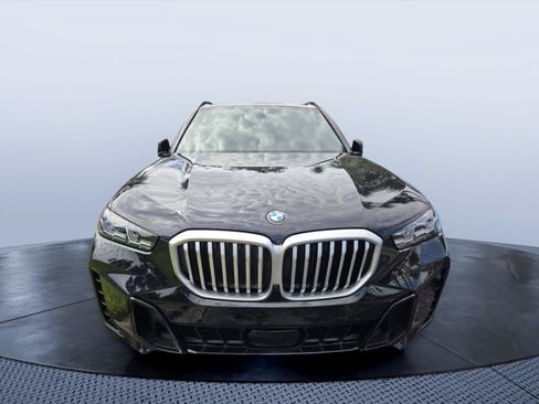 Used 2026 BMW X5 sDrive40i w/ M Sport Package RWD image 2
