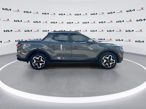 Used 2022 Hyundai Santa Cruz Limited w/ Cargo Package image 9