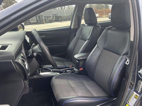 Used 2017 Toyota Corolla SE w/ SE Premium Package image 25