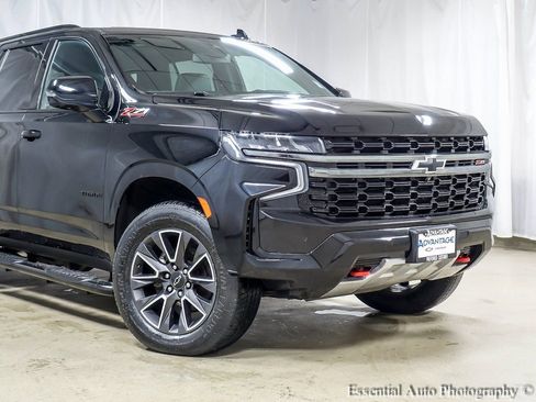 Used 2022 Chevrolet Tahoe Z71 w/ Luxury Package image 3