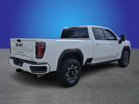 Used 2024 GMC Sierra 2500 AT4 w/ AT4 Premium Plus Package AWD/4WD image 4