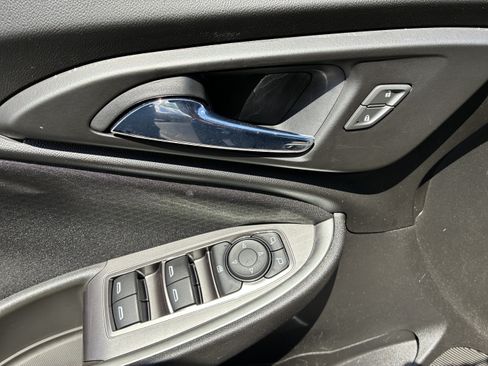 Used 2020 Chevrolet Malibu RS FWD image 23