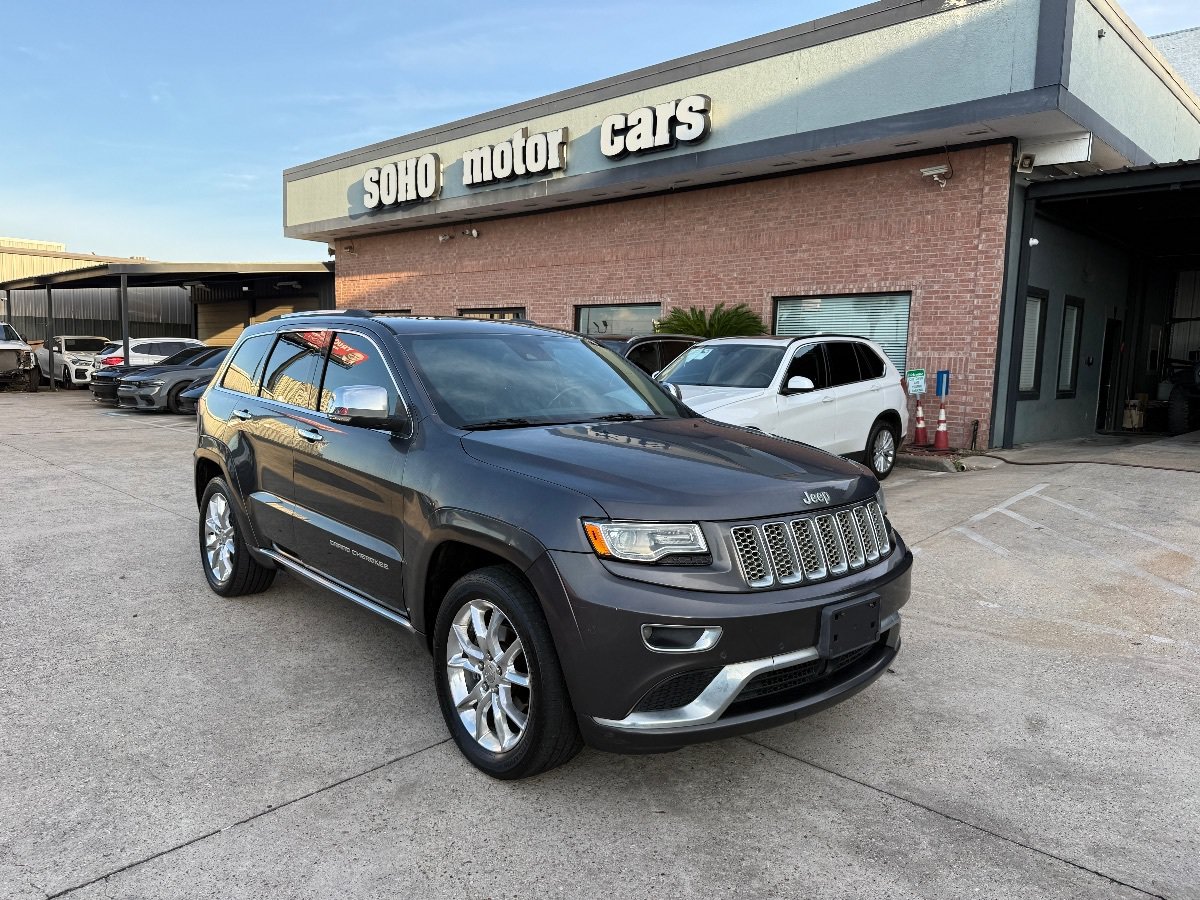Used 2016 Jeep Grand Cherokee Summit AWD/4WD image 2