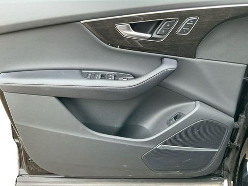 Used 2024 Audi Q7 3.0T Premium Plus image 23