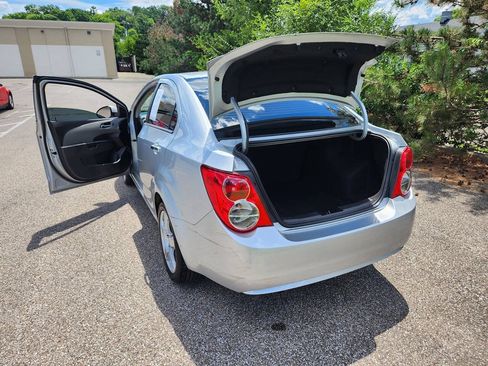 Used 2015 Chevrolet Sonic LTZ FWD image 18