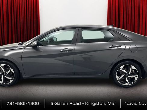 Used 2023 Hyundai Elantra Limited FWD image 8