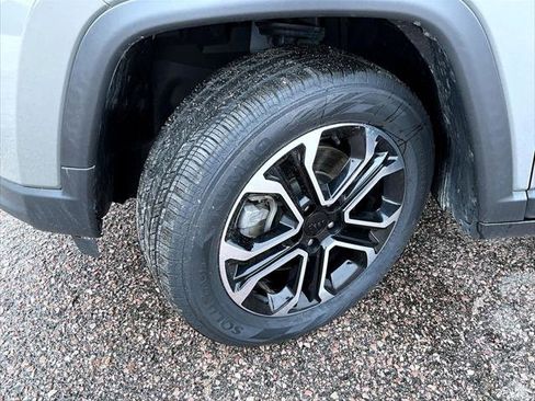 Certified 2023 Jeep Compass Limited image 23