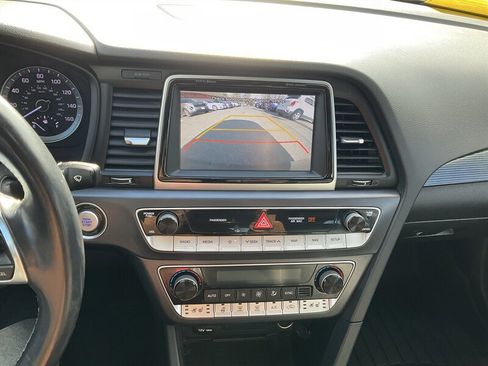 Used 2018 Hyundai Sonata Limited w/ Limited Ultimate Package 03 FWD image 33