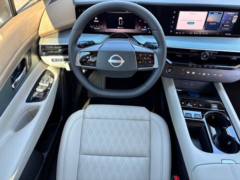 New 2026 Nissan Murano Platinum AWD/4WD image 14
