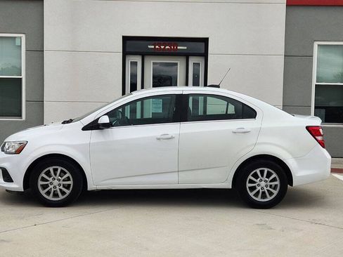 Used 2017 Chevrolet Sonic LT FWD image 3