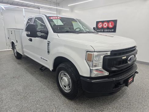 Used 2022 Ford F250 XL w/ Power Equipment Group image 1