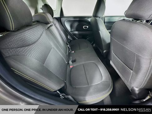 Used 2016 Kia Soul + FWD image 24