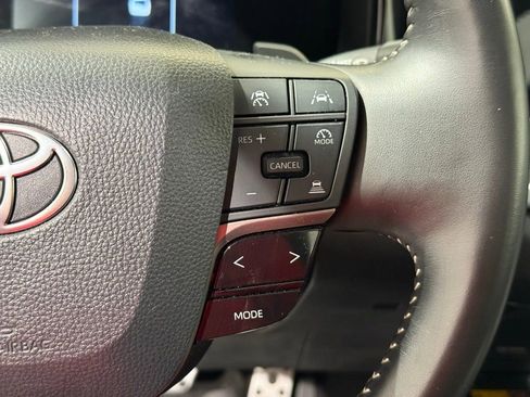 Certified 2025 Toyota Camry SE FWD image 23