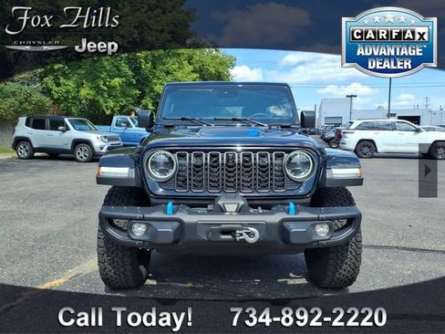 Used 2024 Jeep Wrangler Unlimited Rubicon 4xe AWD/4WD image 2