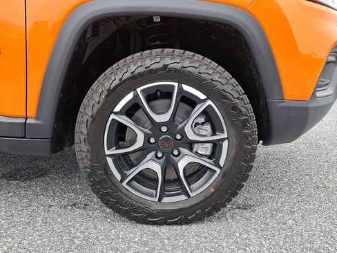 New 2026 Jeep Compass Trailhawk w/ Sun, Sound & Navigation Group image 5