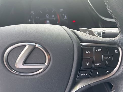 Used 2022 Lexus ES 350 F Sport w/ Accessory Package 2 FWD image 15