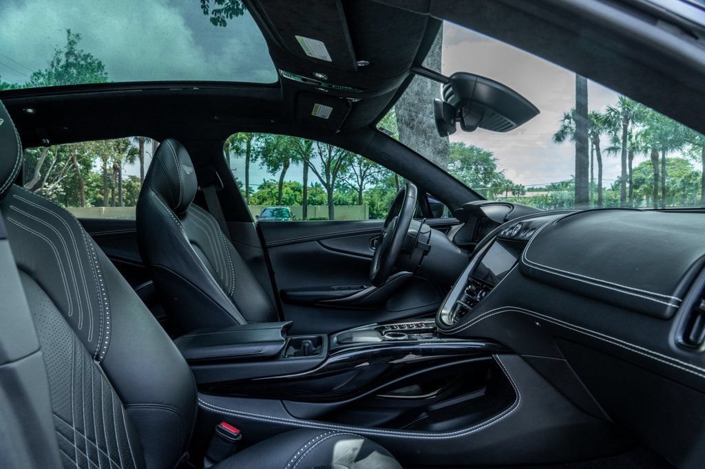 Used 2021 Aston Martin DBX AWD/4WD image 26