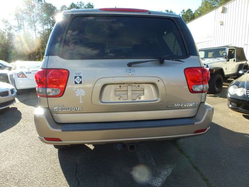 Used 2007 Toyota Sequoia SR5 image 5