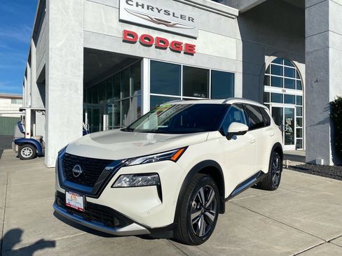 Used 2023 Nissan Rogue Platinum w/ Platinum Premium Package image 1