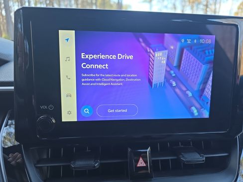 Used 2025 Toyota Corolla Cross AWD Hybrid image 23