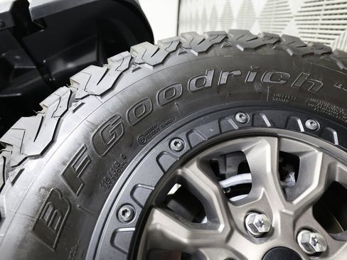 Used 2022 Jeep Wrangler Unlimited Rubicon image 47