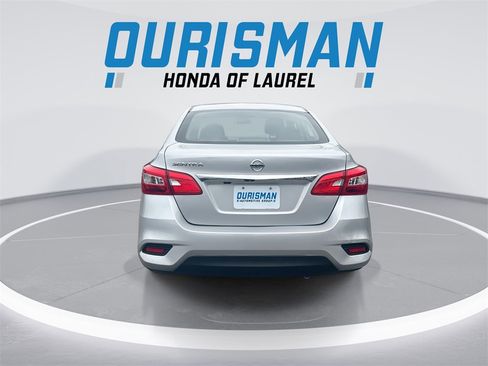 Used 2019 Nissan Sentra S image 7
