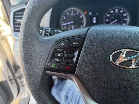 Used 2017 Hyundai Tucson SE image 11