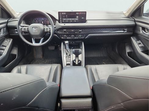 Used 2024 Honda Accord Touring image 10