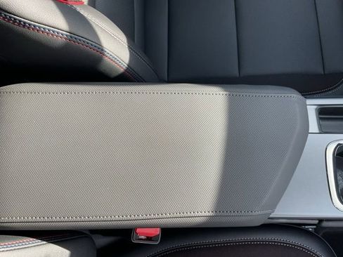 New 2026 Chevrolet Equinox EV RS image 18