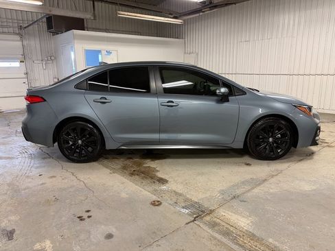 Used 2022 Toyota Corolla SE image 5