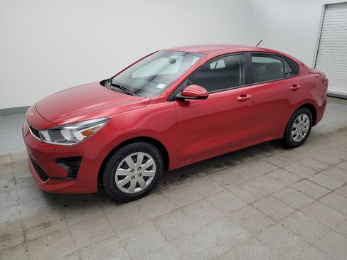 Used 2023 Kia Rio S image 2