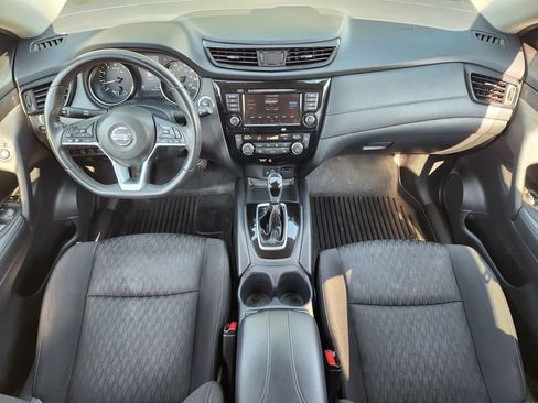 Used 2020 Nissan Rogue SV AWD/4WD image 16