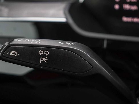 Used 2023 Audi e-tron Premium w/ Convenience Plus Package image 30