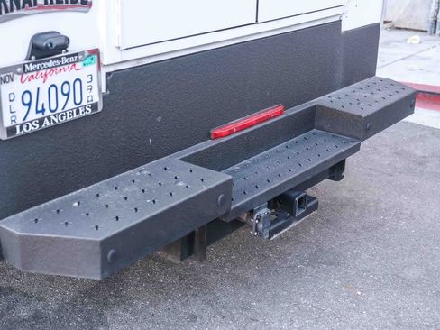 Used 2023 Mercedes-Benz Sprinter 3500 w/ Acoustic Package image 40
