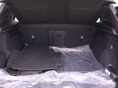 New 2026 Volvo XC40 B5 Plus w/ Protection Package Premier image 18