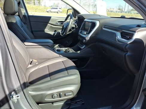 Used 2022 GMC Acadia SLT w/ Elevation Edition image 12