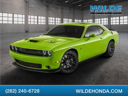 Used 2019 Dodge Challenger SXT w/ Cold Weather Group