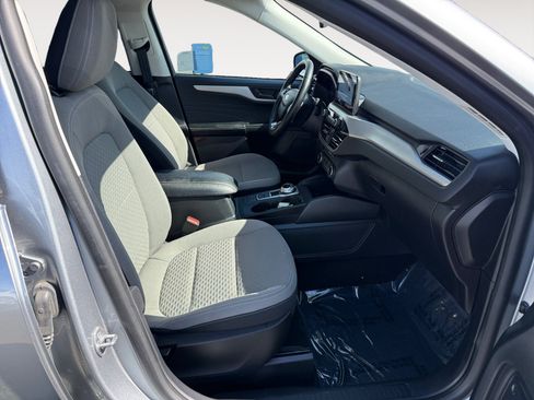 Certified 2022 Ford Escape SE w/ Convenience Package FWD image 19