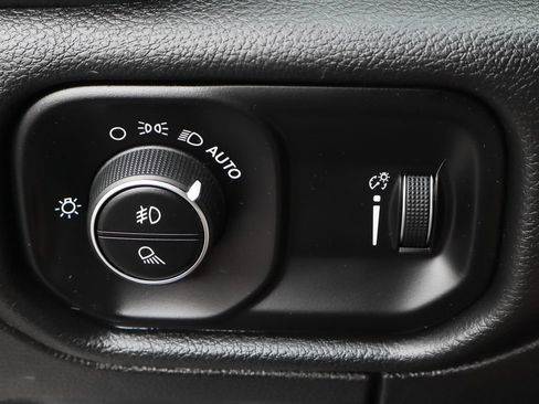 Used 2022 RAM 1500 Big Horn RWD image 23