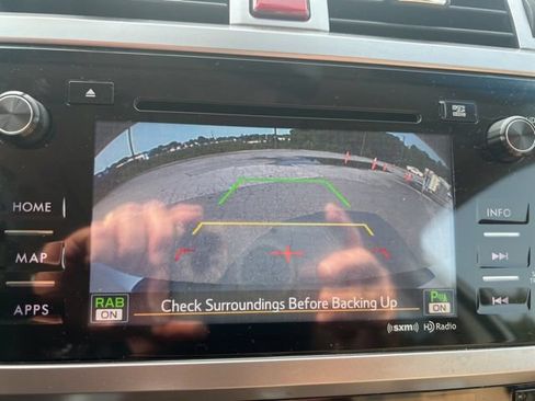 Used 2017 Subaru Outback 2.5i Limited AWD/4WD image 10
