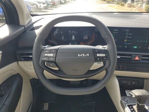 New 2026 Kia Sportage EX image 10