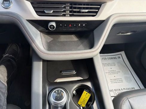 Used 2025 Ford Explorer Active w/ Active Comfort Package AWD/4WD image 10