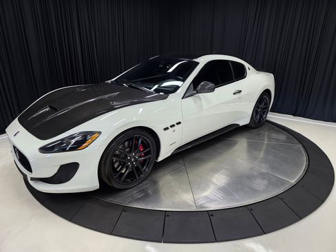 Used 2015 Maserati GranTurismo Sport RWD image 10
