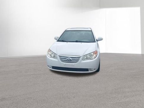 Used 2010 Hyundai Elantra GLS image 2