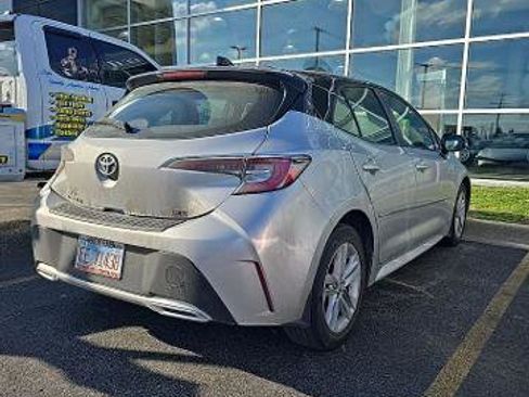 Used 2022 Toyota Corolla SE image 3