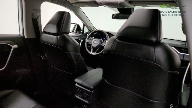 Used 2021 Toyota RAV4 XLE Premium AWD/4WD image 41