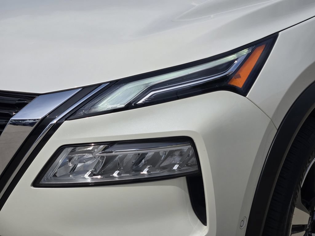 Used 2023 Nissan Rogue Platinum AWD/4WD image 6