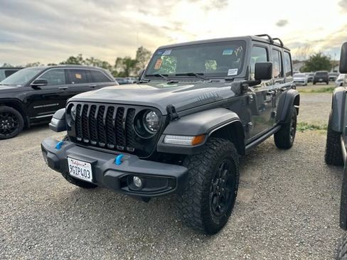 Used 2023 Jeep Wrangler Unlimited w/ 8.4" Radio Group image 3